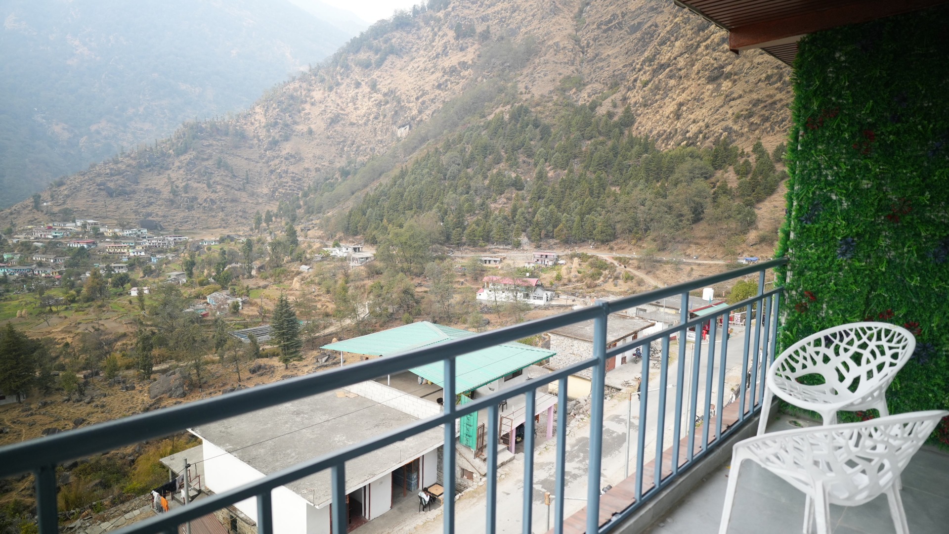 balcony of Valley View Room