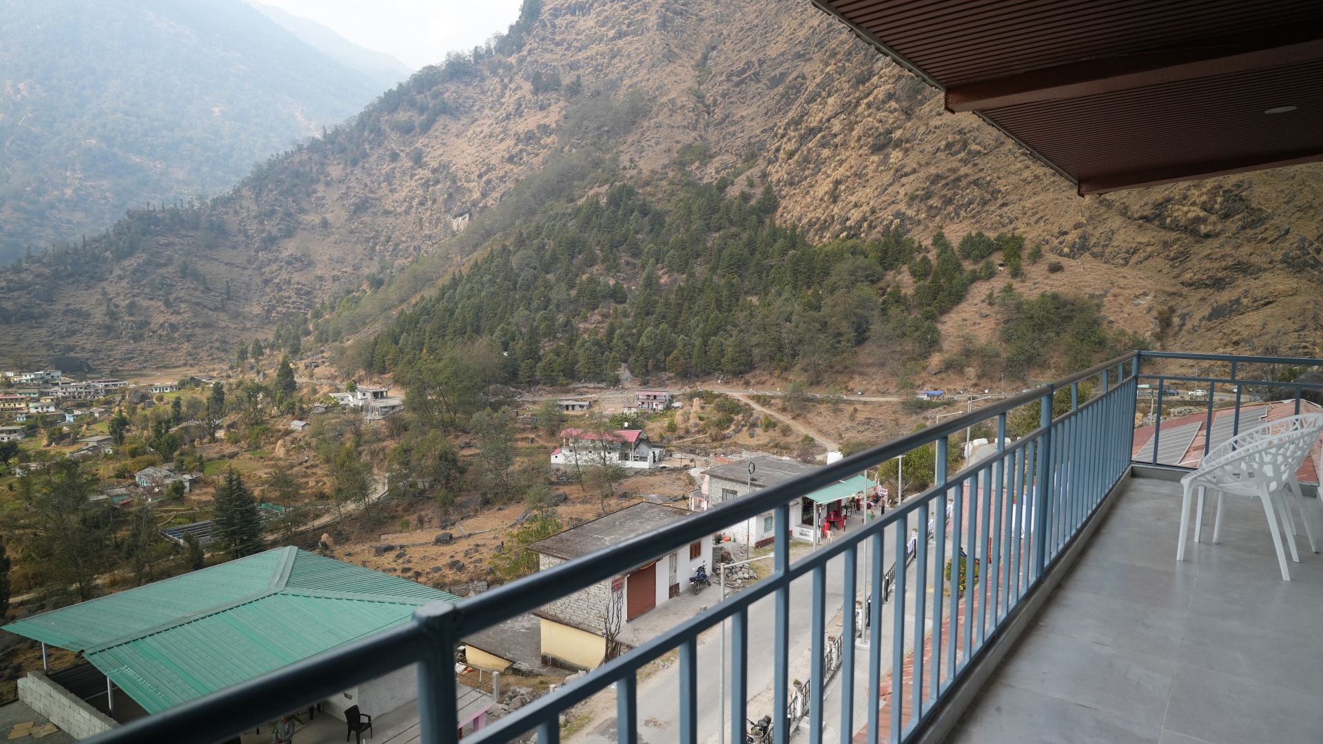 balcony of Valley View Room